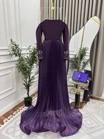 فستان باربي تطريز مع ذيل