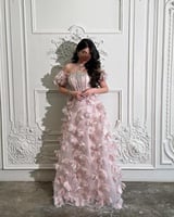 فستان انيق بلون وردي فاتح