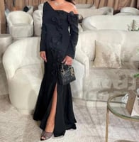 فستان طويل بقصة ضيقة