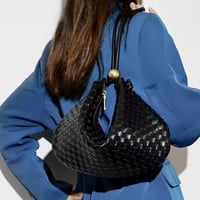 بوتيقا باوتش