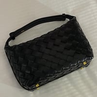 ميني والس لون اسود