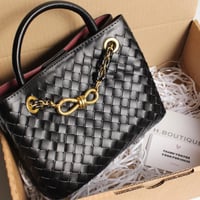 انديامو لون اسود