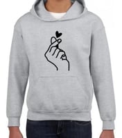 بلوفر رجالي راقي يناسب النساء و الرجال