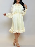 فستان ناعم بتفاصيل راقية