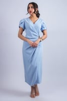 فستان سكون الأناقة الناعمة