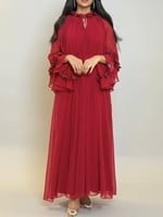 فستان شيفون خفيف وانسيابي