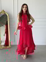 تنوره بقصة غير متماثلة (High-Low)