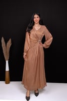 فستان أنيق بلمسة حريرية راقية