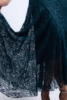 فستان سحر الدانتيل المتدرّج