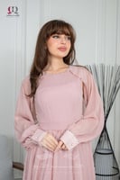 فستان ناعم يتألق ب اكسسوار ناعم على الاكمام وصدر و...