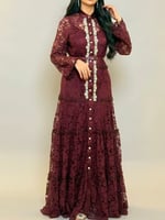 فستان دانتيل ناعم مع بطانة داخلية