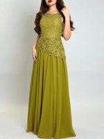 فستان انيق بتصميم راقٍ يجمع بين النعومة والفخامة