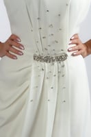 فستان بتفاصيل كريستال