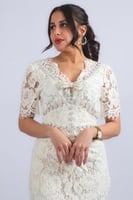 فستان نقاء الدانتيل الراقي