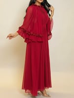 فستان شيفون خفيف وانسيابي