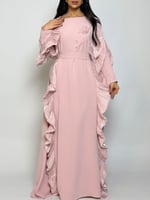 جلابية بقصّة مريحة وتفاصيل أنيقة