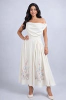 فستان ناعم بتصميم أنثوي راقٍ