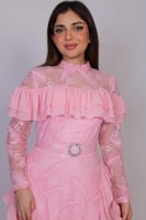 فستان رُقيّ الكشكش – دانتيل ناعم