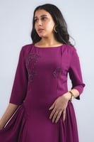 فستان لمسة أناقة ناعمة