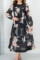 فستان فلورا الأنيق بطبعات الورود