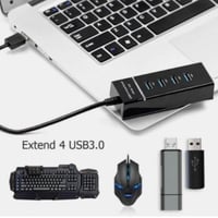 كابل محول بأربعة منافذ USB .