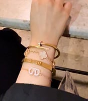 طقم الهبه اربع اساور