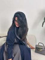 عباية كريب بلون كحلي و رمادي