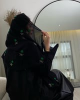 سيفين ونخلة