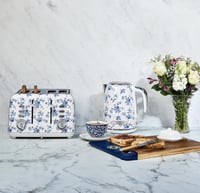 غلاية ماء كهربائية