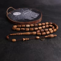 سبحة خشب العود