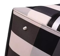 شنطة واسعه للسفريات السريعة والنادي اللياقي