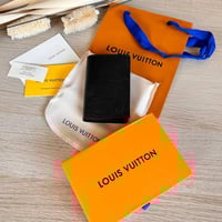 محفظة لويس فيتون- Louis Vuitton كروت