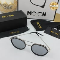نظارة MooN