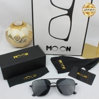 نظارة MooN