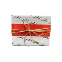 تغليف بورق بالاسم على حسب الطلب