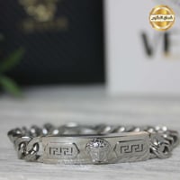 اسواره فرزاتشي