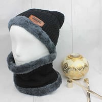 طقم طاقيه وربطة عنق صوف اسود