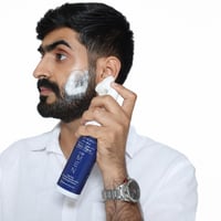 سنوايت غسول مرطب للوجه واللحيه لعناية الرجل 200 مل