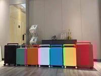 شنطة سفر صلبة Unisex لون أسود 20 إنش بتصميم راقي و...