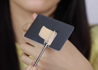 خاتم تطبيق كريم الأساس والشادو الكريمي