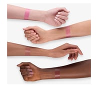 روج سحري بينك إيسينس