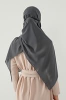 طقم طرحة ولثام مطاط