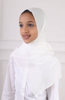 طرحة بناتي مخيطة- أوف وايت