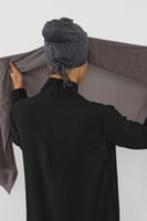 حجاب شيفون بمغناطيس وقبعة بالوسط