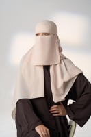 نقاب مع طرحة بيج