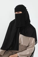 طرحة كوري ونقاب مايل