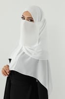 طقم طرحة ولثام مطاط - ابيض