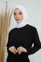 شيفون مثلث مع قبعة مشبوكة