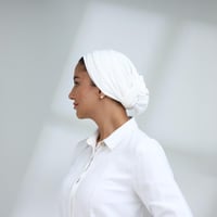 توربان لف خفيف مع ذيل طويل - اوف وايت