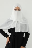 طقم طرحة ولثام مطاط - ابيض